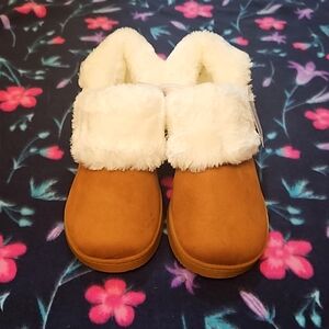Sonoma | Chestnut Brown Slip On Fleece Slippers - Large *NEW w/TAGS